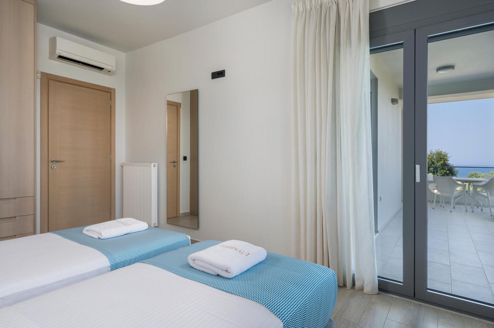 Elysium Seaview Oasis Villa Kato Galatas Exteriör bild